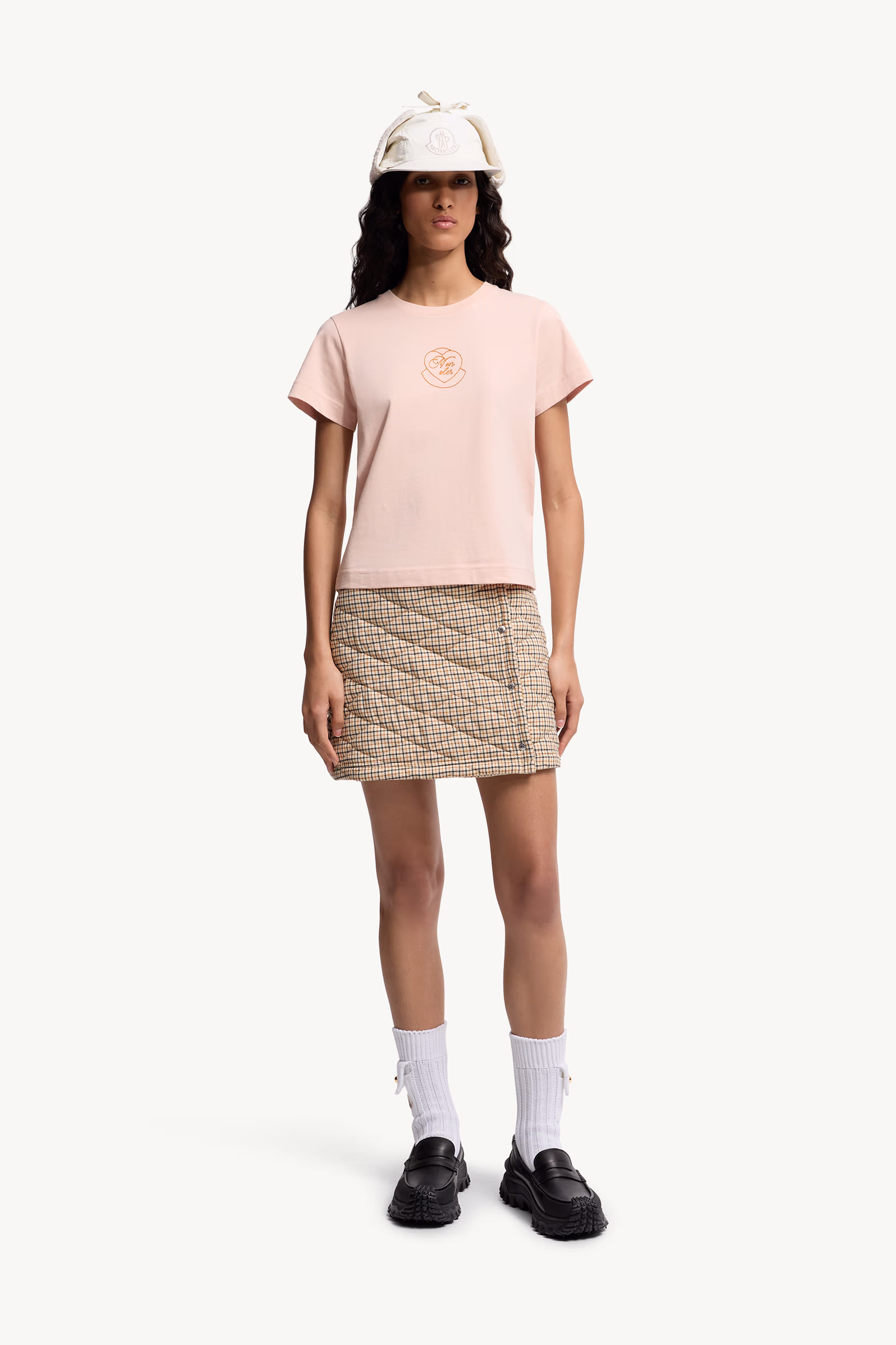 Camiseta de algodón con logotipo de corazón bordado Mujer Rosado claro Moncler 0